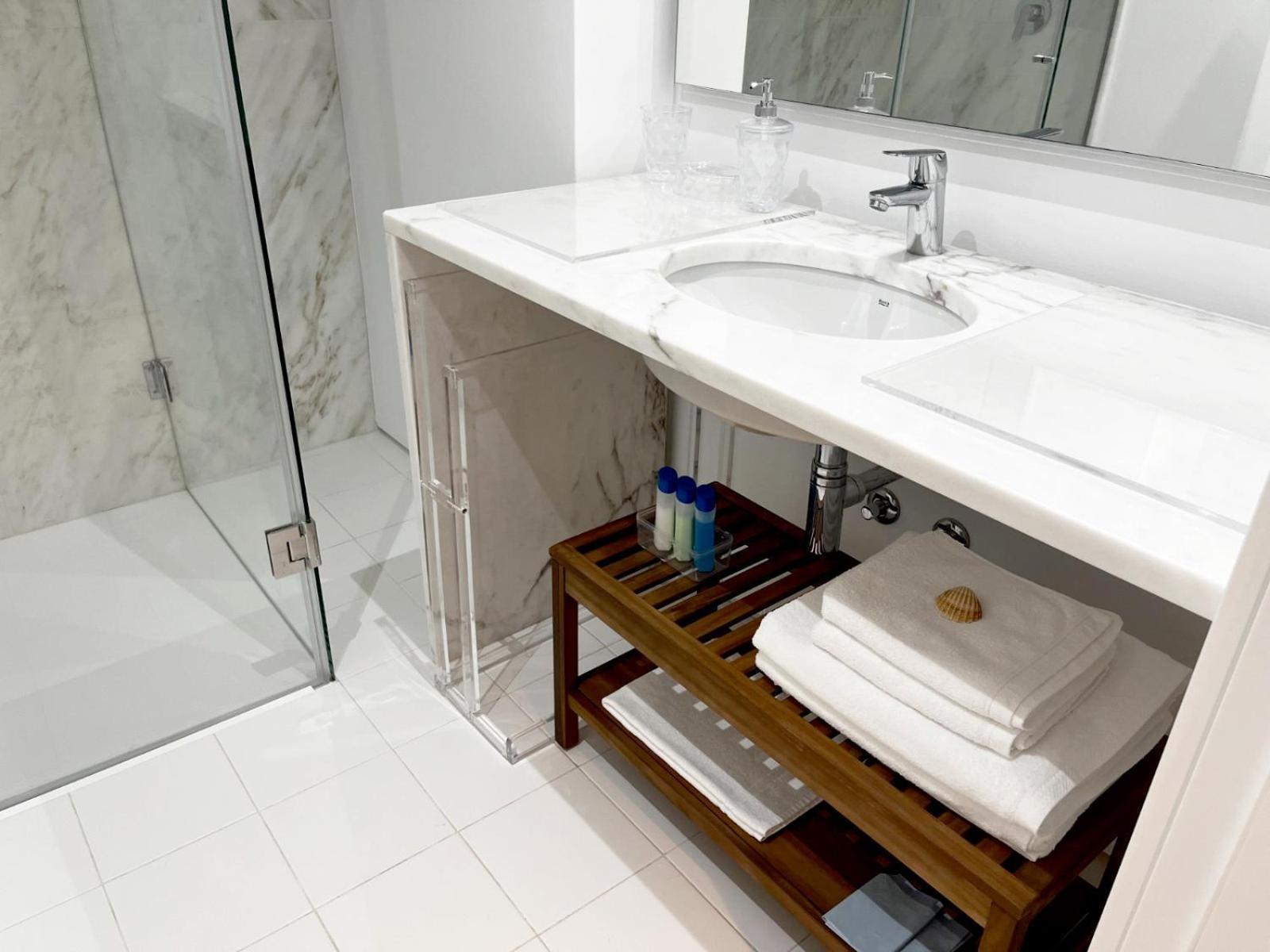 Signature Guesthouse Porto Bilik gambar